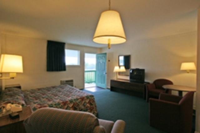 Hotel Lake Anna Glenora Rum bild